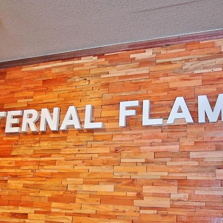 Eternal Flame Bed & Breakfast Hakuba Exterior photo