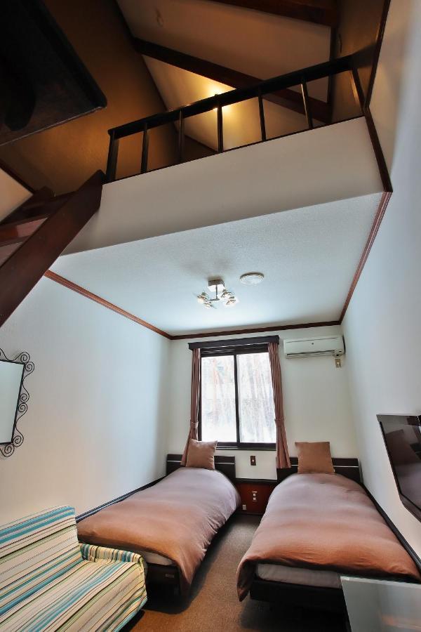 Eternal Flame Bed & Breakfast Hakuba Exterior photo